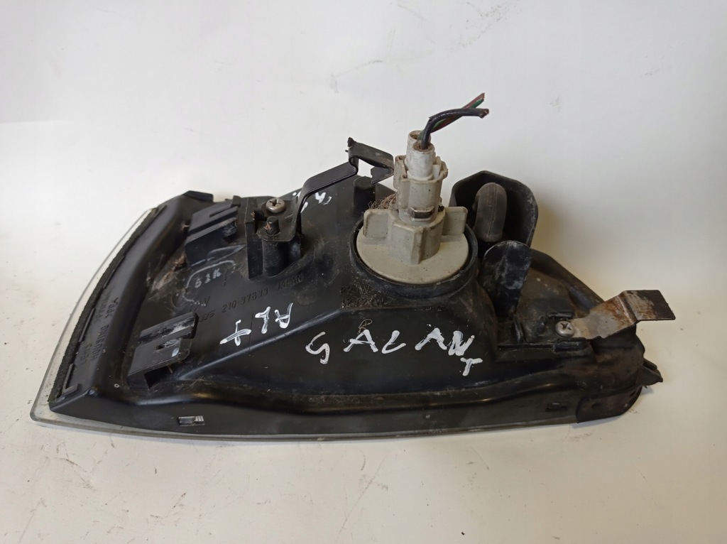 фото №6, Поворотник правий mitsubishi galant 21037833