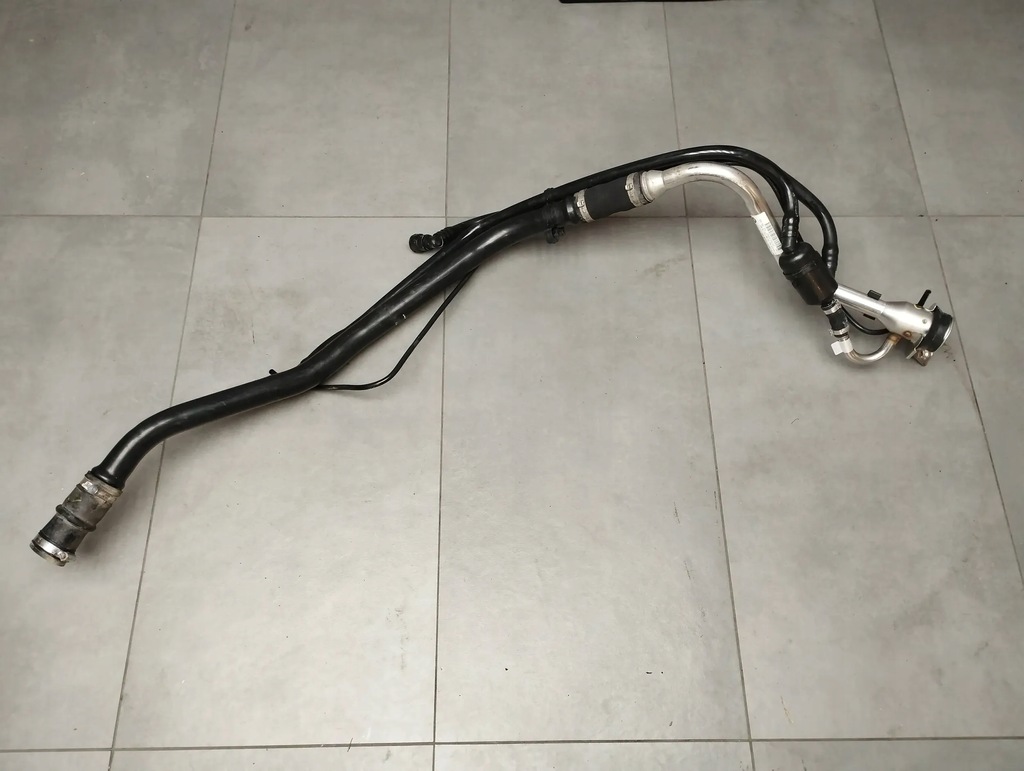 фото №1, Land rover range rover sport l320 труба заливная горловина топлива ah229034bc