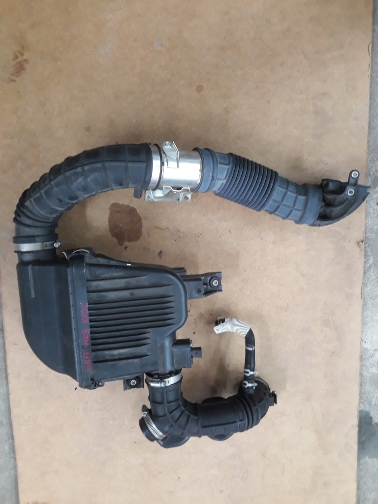 фото №1, Корпус фильтра воздуха suzuki swift mk8