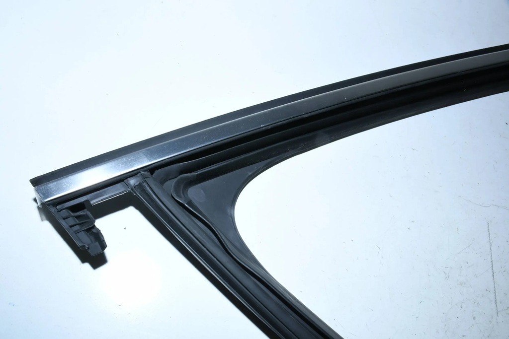 фото №3, Рамка прокладка двері правий перед 803301403r renault scenic iv