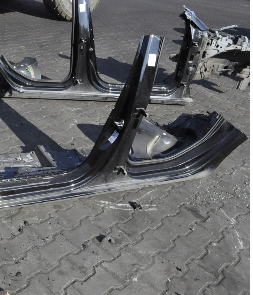 фото №1, Seat leon iv 5d блок двигателя порог левый