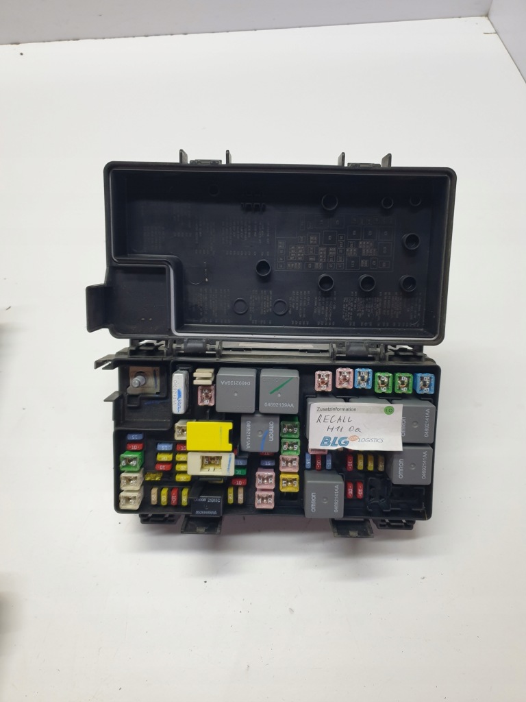 фото №1, Коробка запобіжників dodge nitro 04692235ag