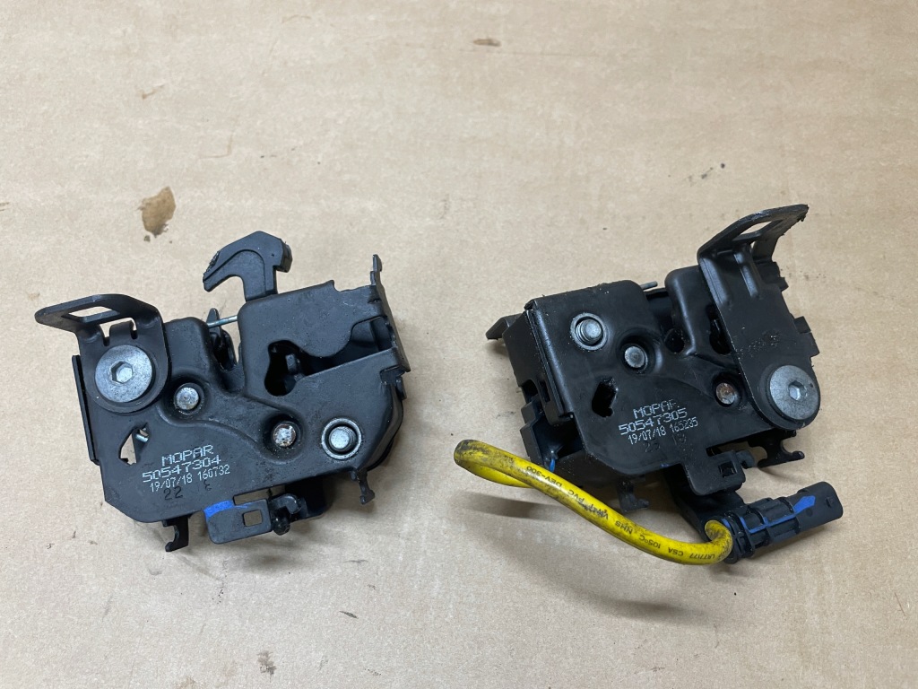 фото №1, Alfa romeo giulia замок капот 50547305