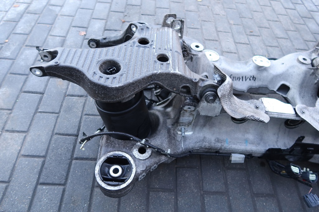 фото №9, Подрамник подрамник задняя подушки безопасности рычаги range rover vogue 4 l405 4.4 d