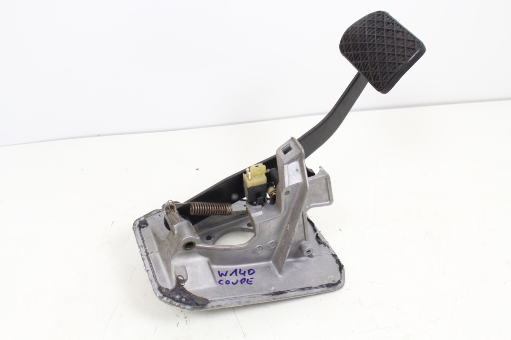 Купить Педаль тормоза mercedes w140 cl купе 94r.