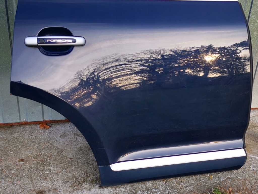 Передние i задние правое дверь porsche cayenne i 955 lata 03-07 la5g Цена