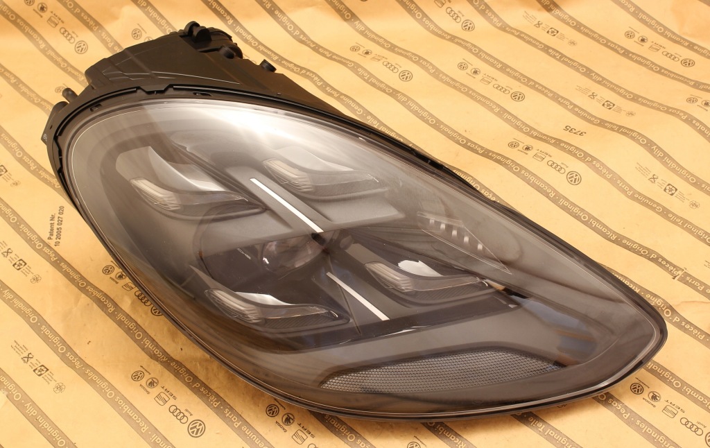 фото №1, Porsche panamera 2 ii 971 973 16-23 лампа перед full led matrix 973.941.036