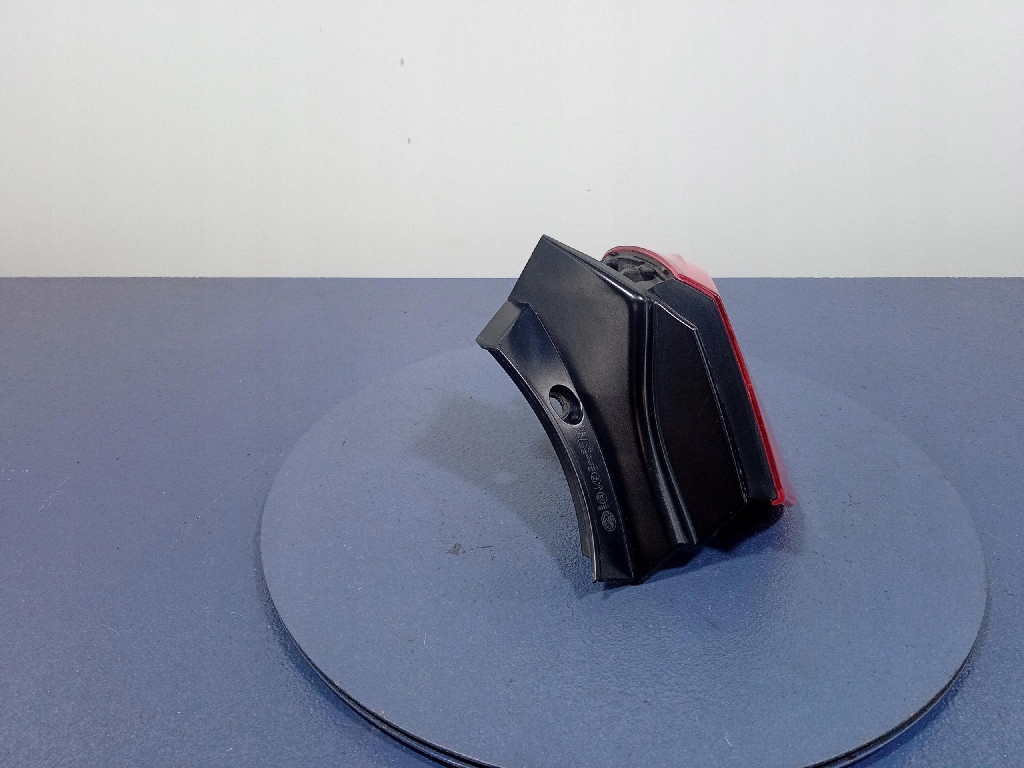 Alfa romeo giulietta лампа задний  правая наружная 0050513612 Цена