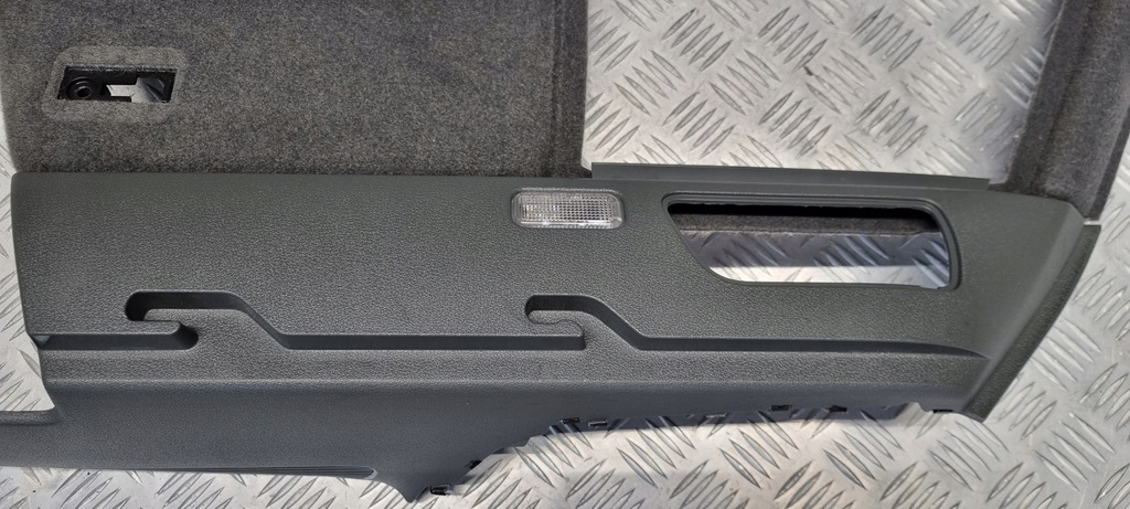 фото №7, Audi q5 8r обшивка оббивка багажника ліва задня 8r0863879d