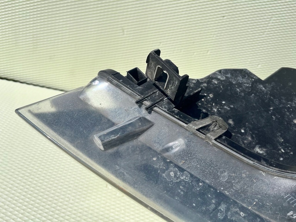 фото №9, Bmw x5 e70 2008 комплект лампа передніх dynamic bi ксенон