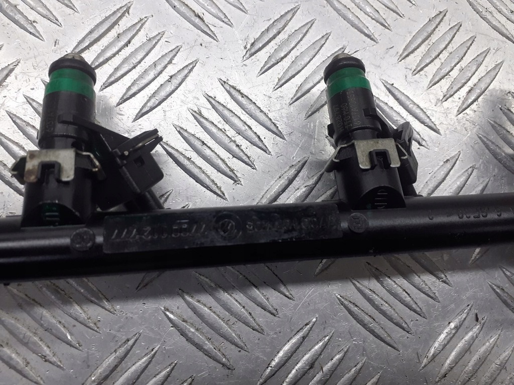 фото №3, Молдинг упорскування renault scenic ii 2.0 7700107405