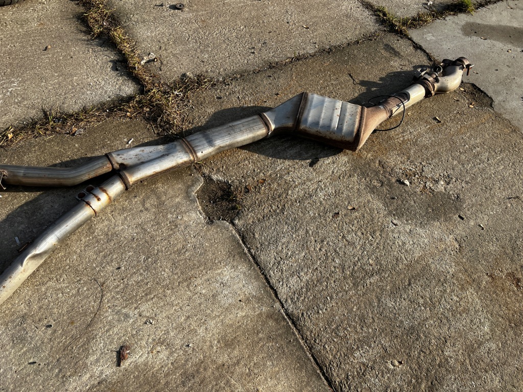 Труба выхлопная выхлоп гаситель bmw x5 f15 x6 f16 3.0 d m-pakiet Киев