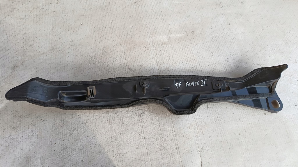 фото №1, Заглушка крыла правая toyota auris ii