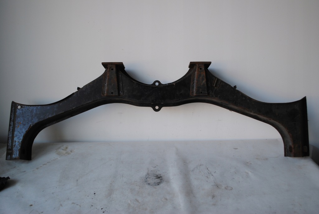 Купити Trabant 601/1.1 jaskółka кронштейн двигуна