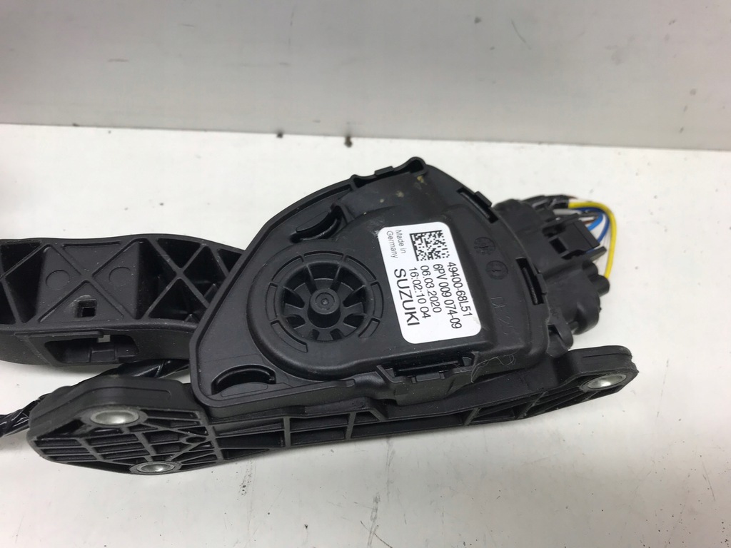 фото №6, Педаль газа потенциометр 49400-68l51 suzuki sx4 s-cross lift