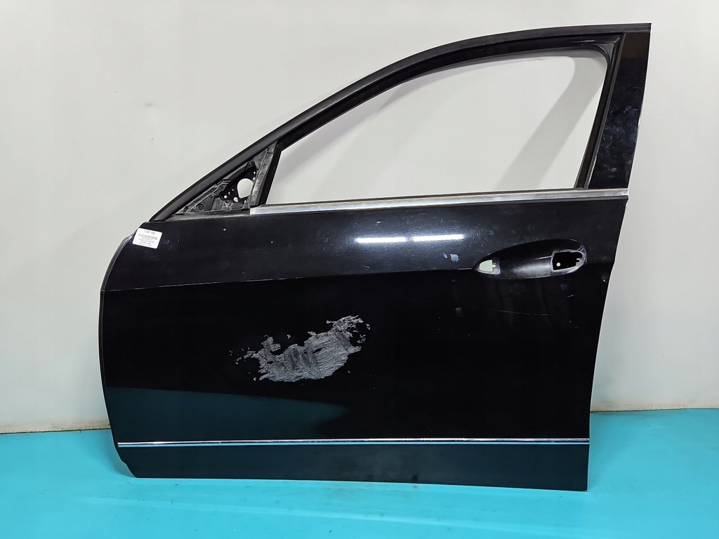 фото №1, Дверь перед левая mercedes w212 чёрный c197
