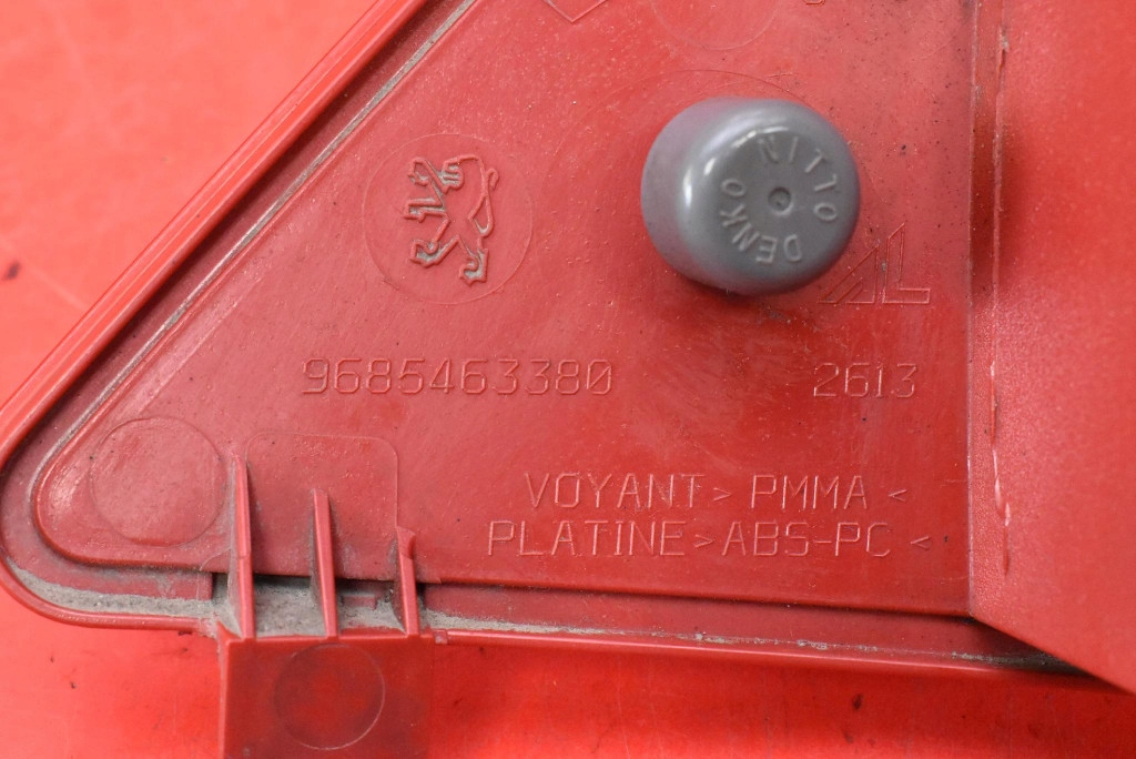 фото №7, Лампа правая задняя задняя 9685463380 peugeot 3008 1 i lift 13-16