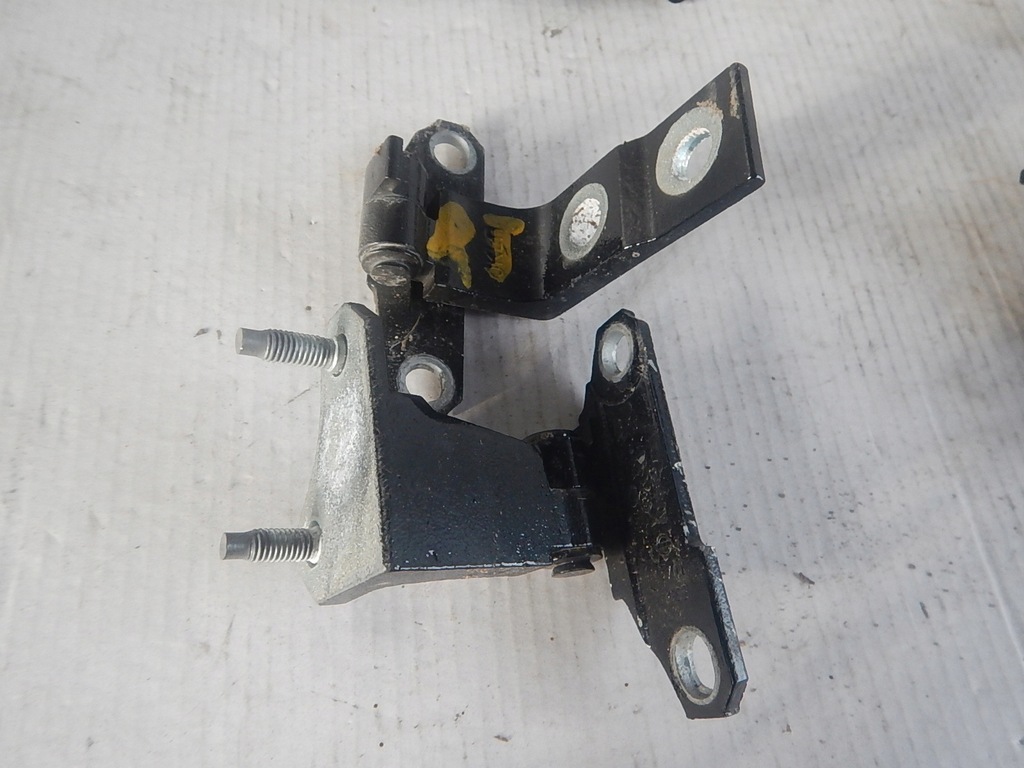 фото №1, Infiniti fx fx37 ii qx qx70 петля петлі двері правий задня