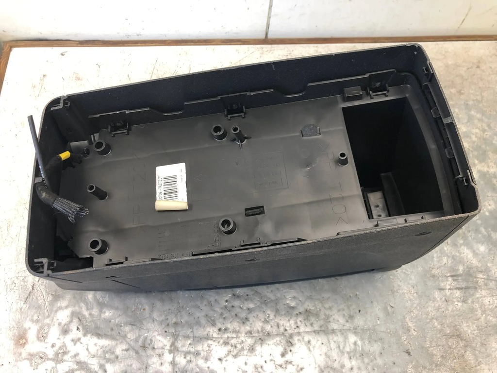 фото №9, Підлокітник тунель renault scenic iii