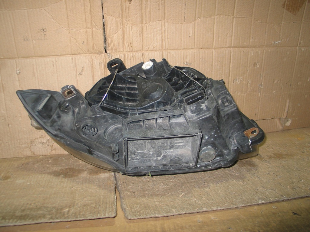 фото №13, Лампа лівий перед bmw 1 e81 e82 e87 valeo europa 7193387