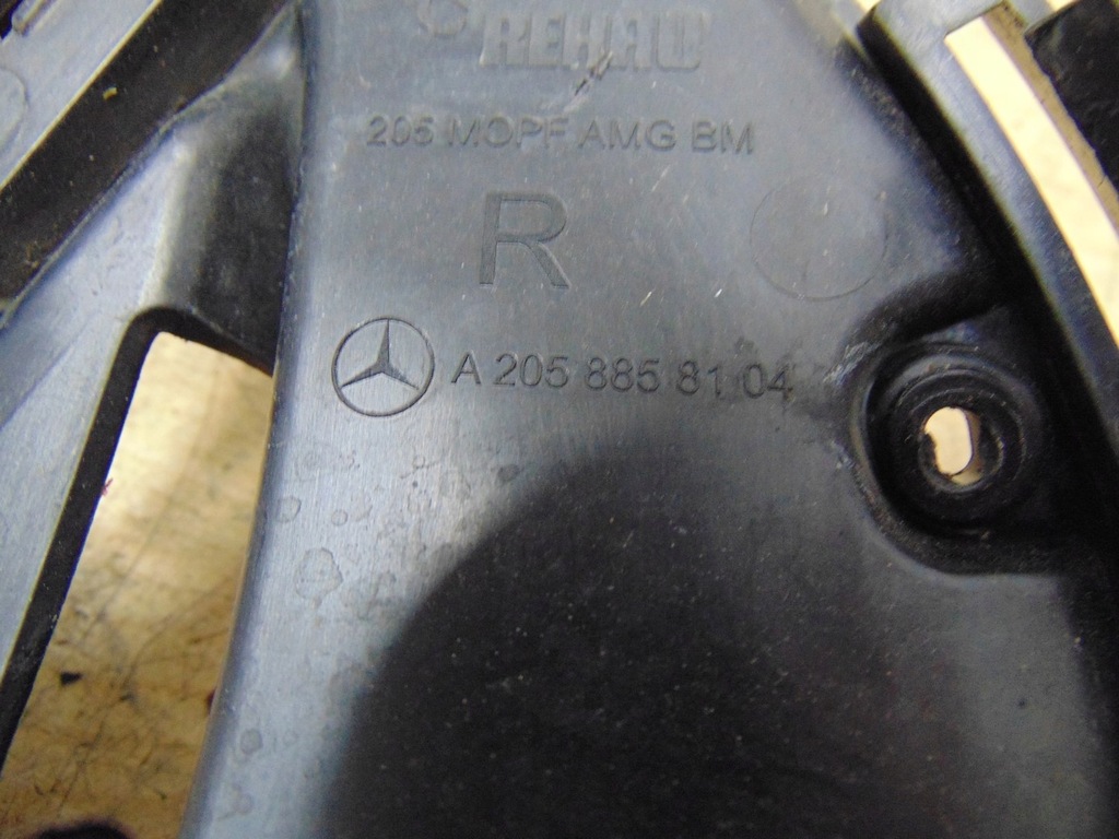 фото №13, Решітка w бампер права перед mercedes w205 lift amg 63 a2058858104