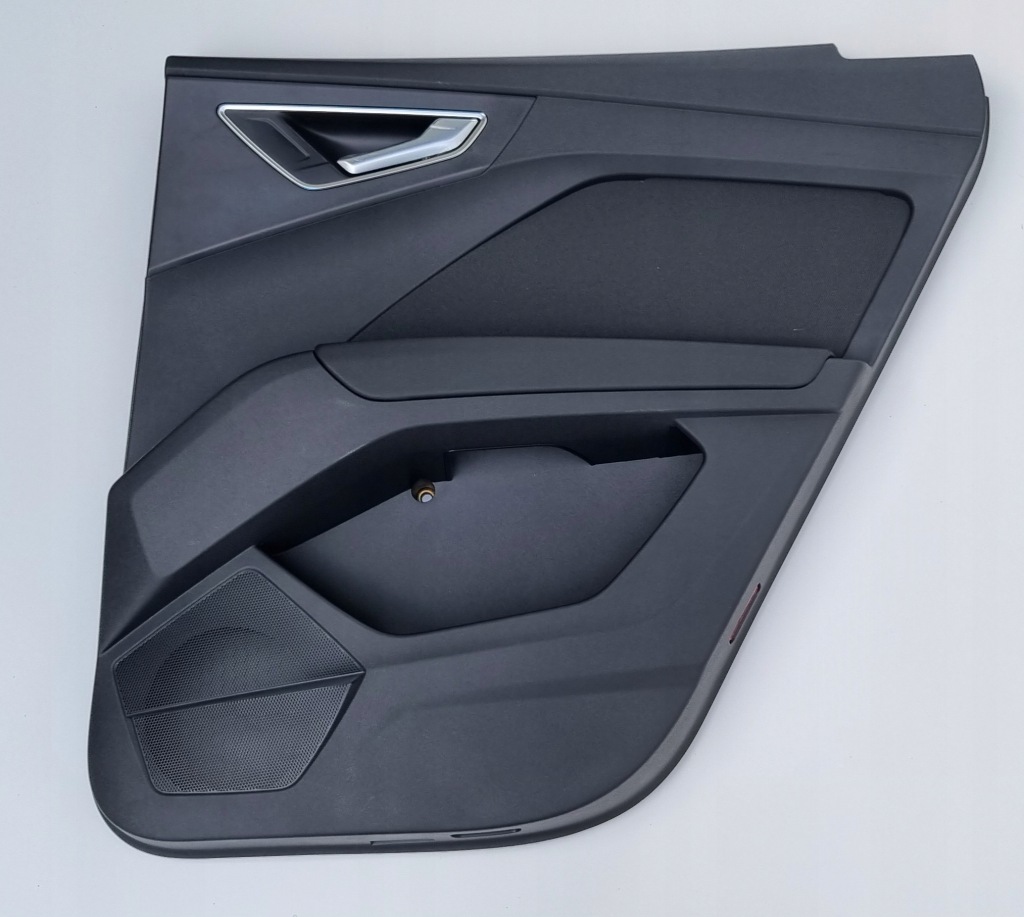 фото №1, Обшивка дверь правый задняя audi q4 e-tron