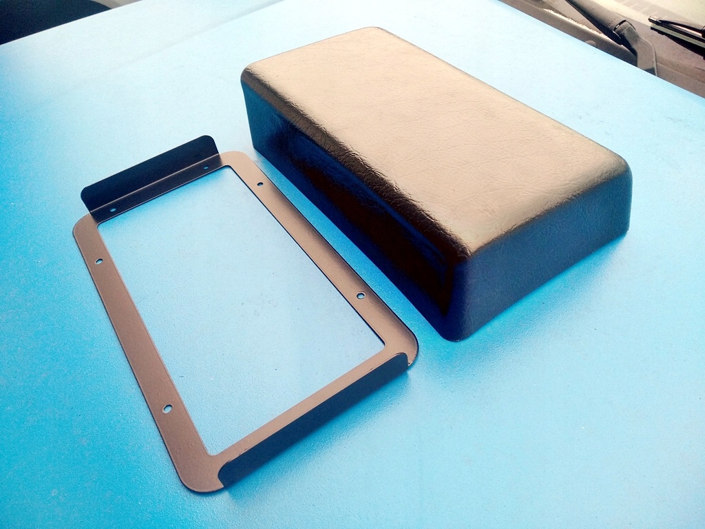 фото №6, Консоль na панель приладова nissan patrol y61 gu4