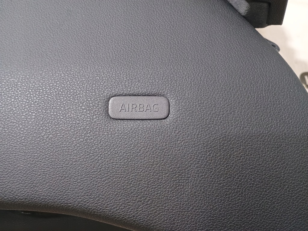 фото №6, Renault megane 5 v приборная панель консоль подушка безопасности подушки безопасности ремни