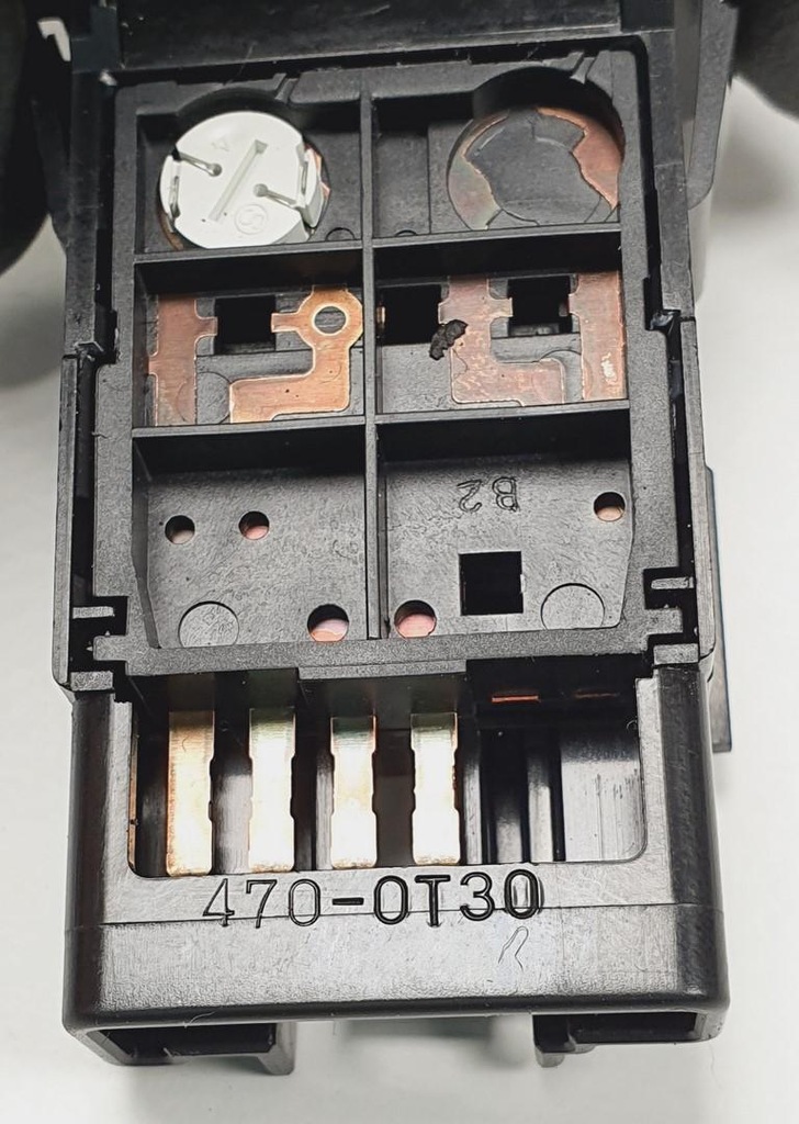 фото №4, Кнопка переключатель dsc mazda rx-8 15a469