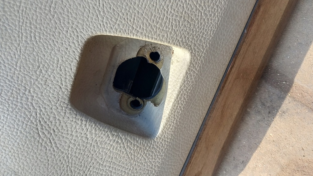 фото №6, Бардачок пассажира volvo xc90 3409567