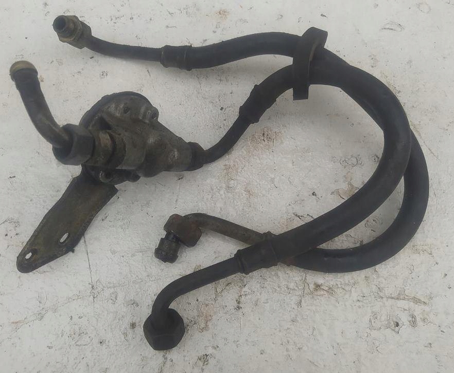 фото №1, Насос клапан оливи mercedes w107 r107 w126 4.5 v8