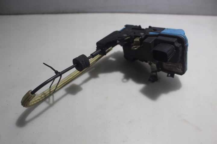 фото №3, Замок левый перед дверь volvo s60 i