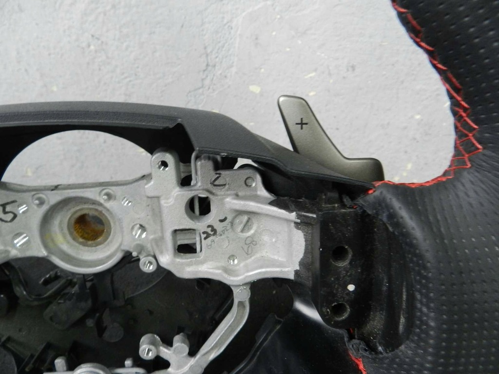 фото №9, Lexus is f sport iii 13- повітропровід пелюстки перемикання 45184-53030