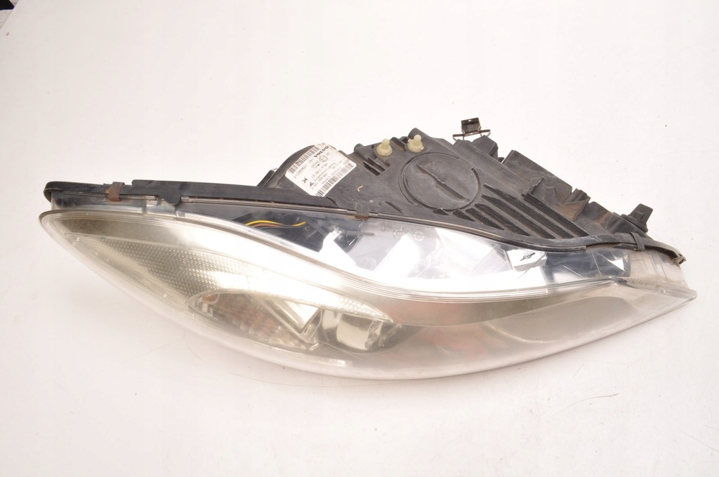 фото №14, Volvo c30 лампа права передня правий перед lift europa 31299821