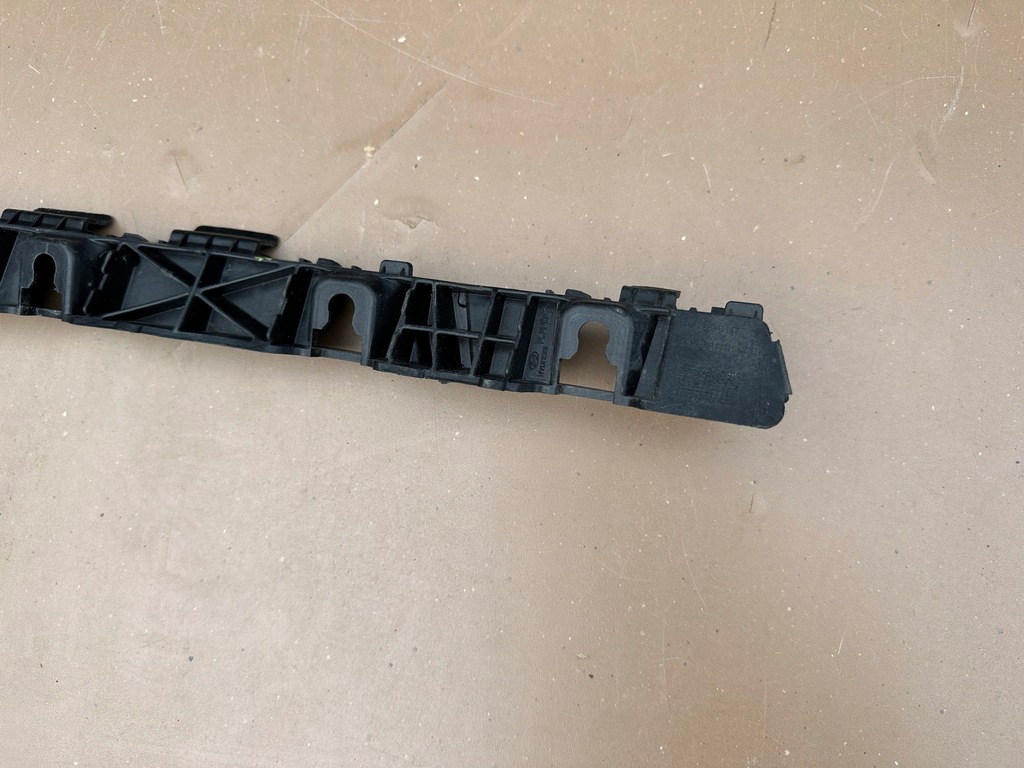 фото №11, Hyundai tucson iii 3 15r- напрямна бампера задній