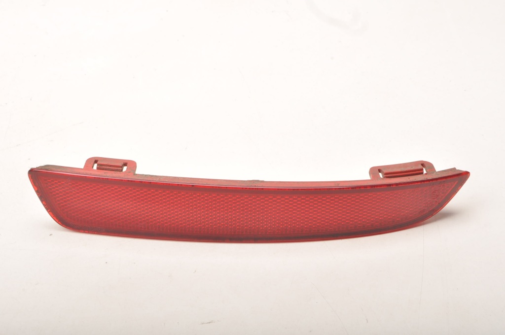 фото №1, Volvo c30 отражатель бампера правый задняя 31283892 lift