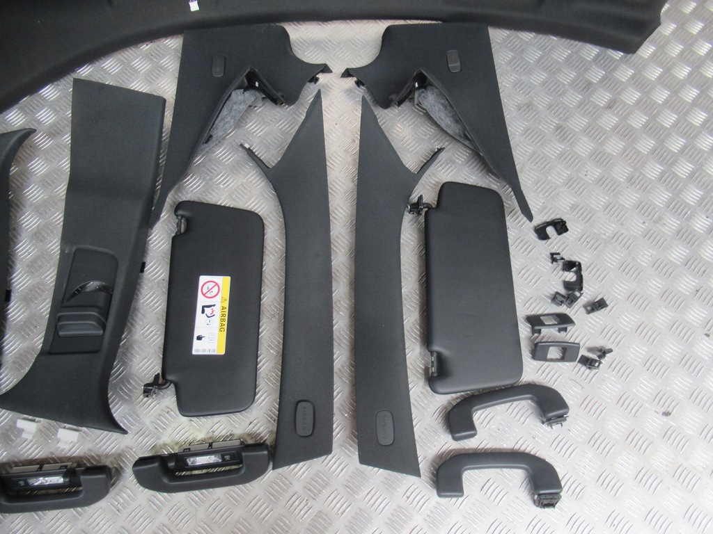 фото №9, Потолок czarna mercedes c-klasa w205 панорама sedan