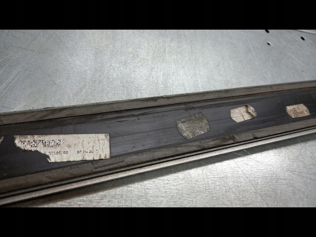 фото №6, Молдинг дверь volvo s60 08693526