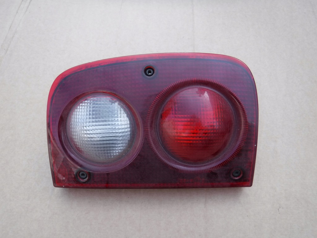 фото №1, Лампа правий задня land rover freelander amr4003