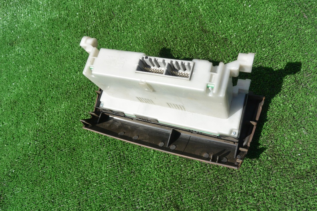 фото №8, Панель обдув кондиционера nissan maxima a33 qx