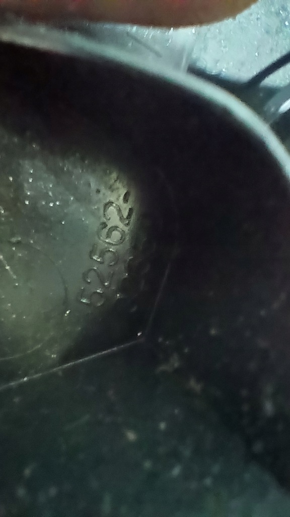 фото №8, Corolla e21 хэтчбек направляющая задний задняя правый