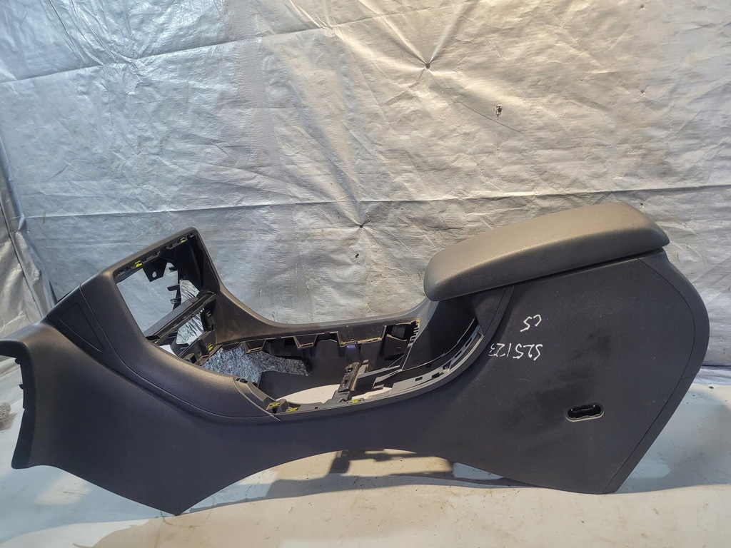 фото №6, Тунель середній підлокітник оригінальний номер 9682469677 citreon c5 x7 10r.