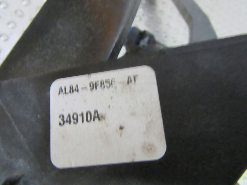 фото №6, Ford escape ii 2.5i 2010 педаль газа сцепления kpl