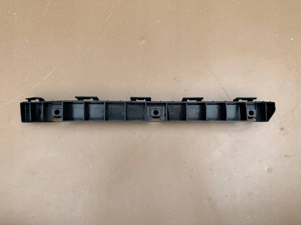 фото №8, Hyundai ix35 09-15r напрямна бампера правий задня