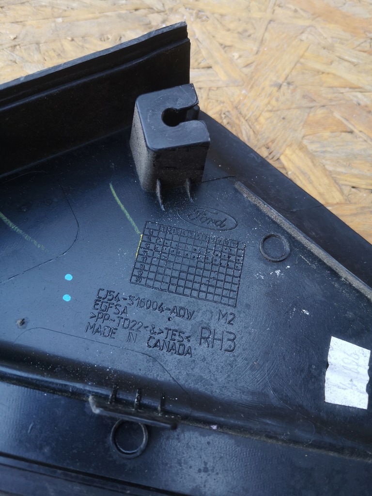 фото №5, Ford kuga mk2 треугольник крыла правый хром