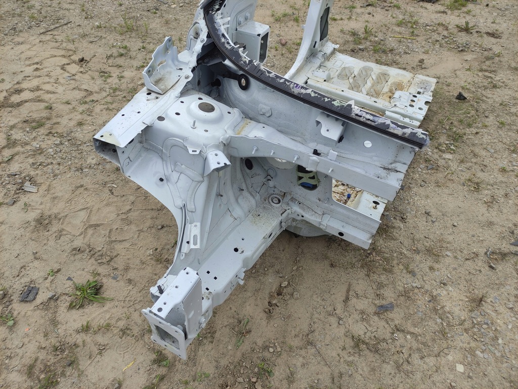 фото №3, Vw volkswagen id4 id.4 четверть правая передняя перед правый порог