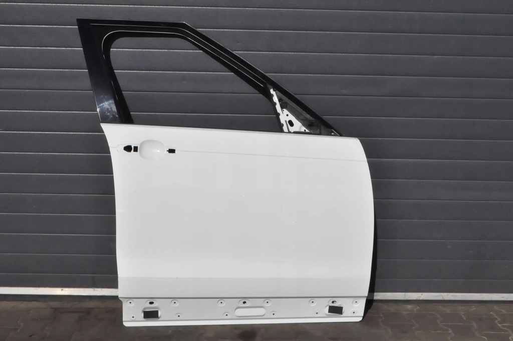 фото №1, Land rover discovery l462 дверь правый перед