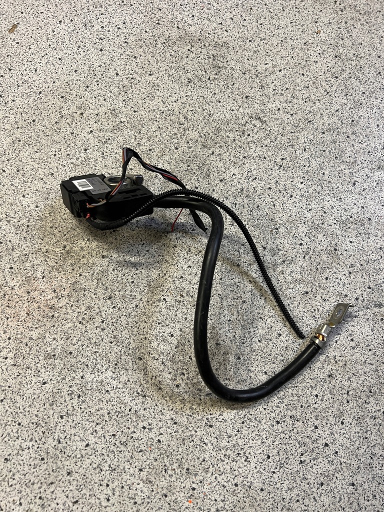 фото №1, Bmw e61 клема мінусова 9184204