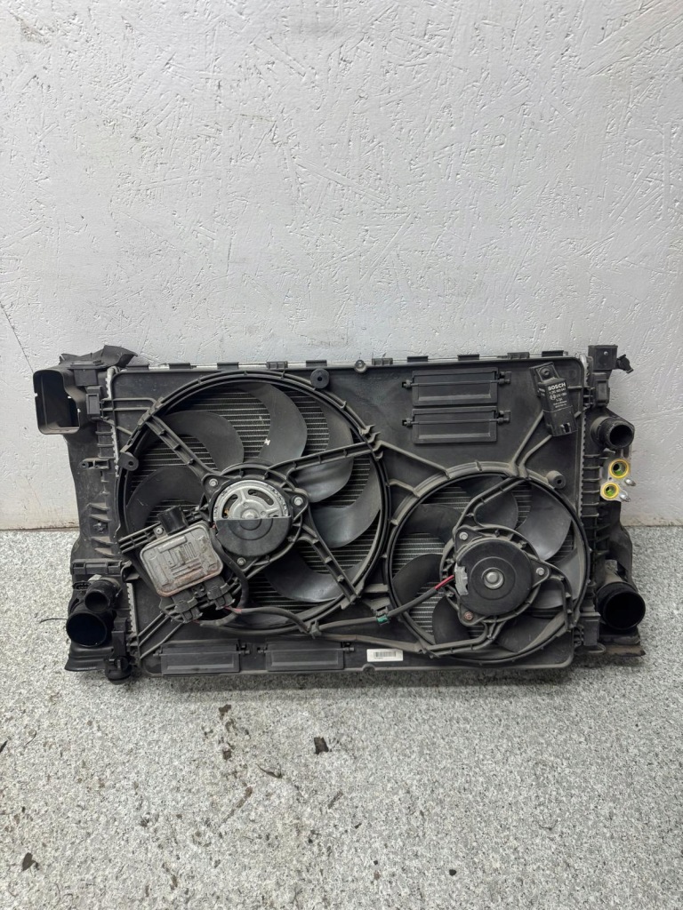 Комплект радиатор воды кондиционер вентилятор volvo v70 3 2012- 31338823 2.0 d3 Доставка