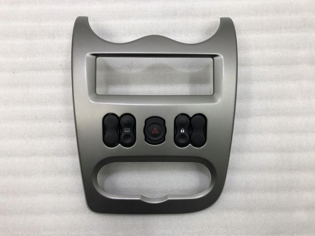 фото №1, Рамка консоли dacia sandero i 8200739438